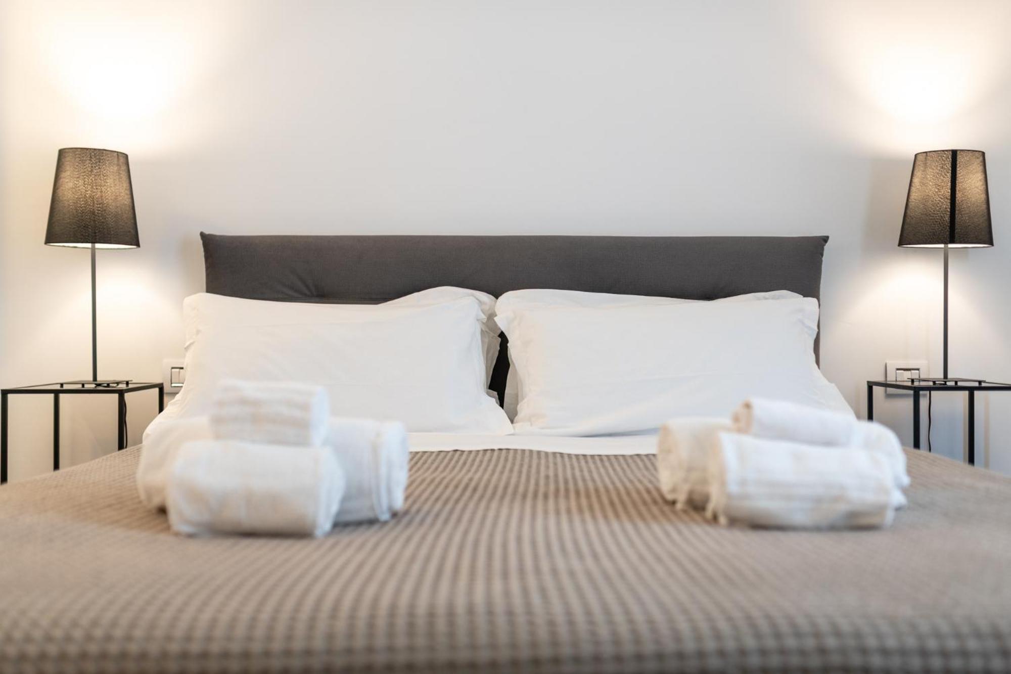 Santo Stefano Raro Rooms Collection Brindisi Bagian luar foto