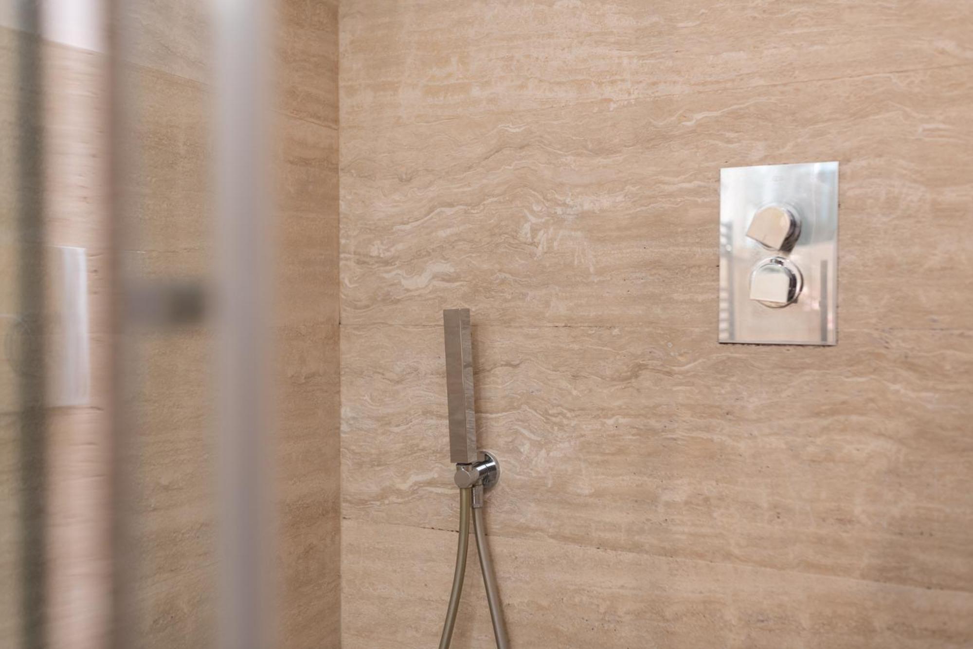 Santo Stefano Raro Rooms Collection Brindisi Bagian luar foto