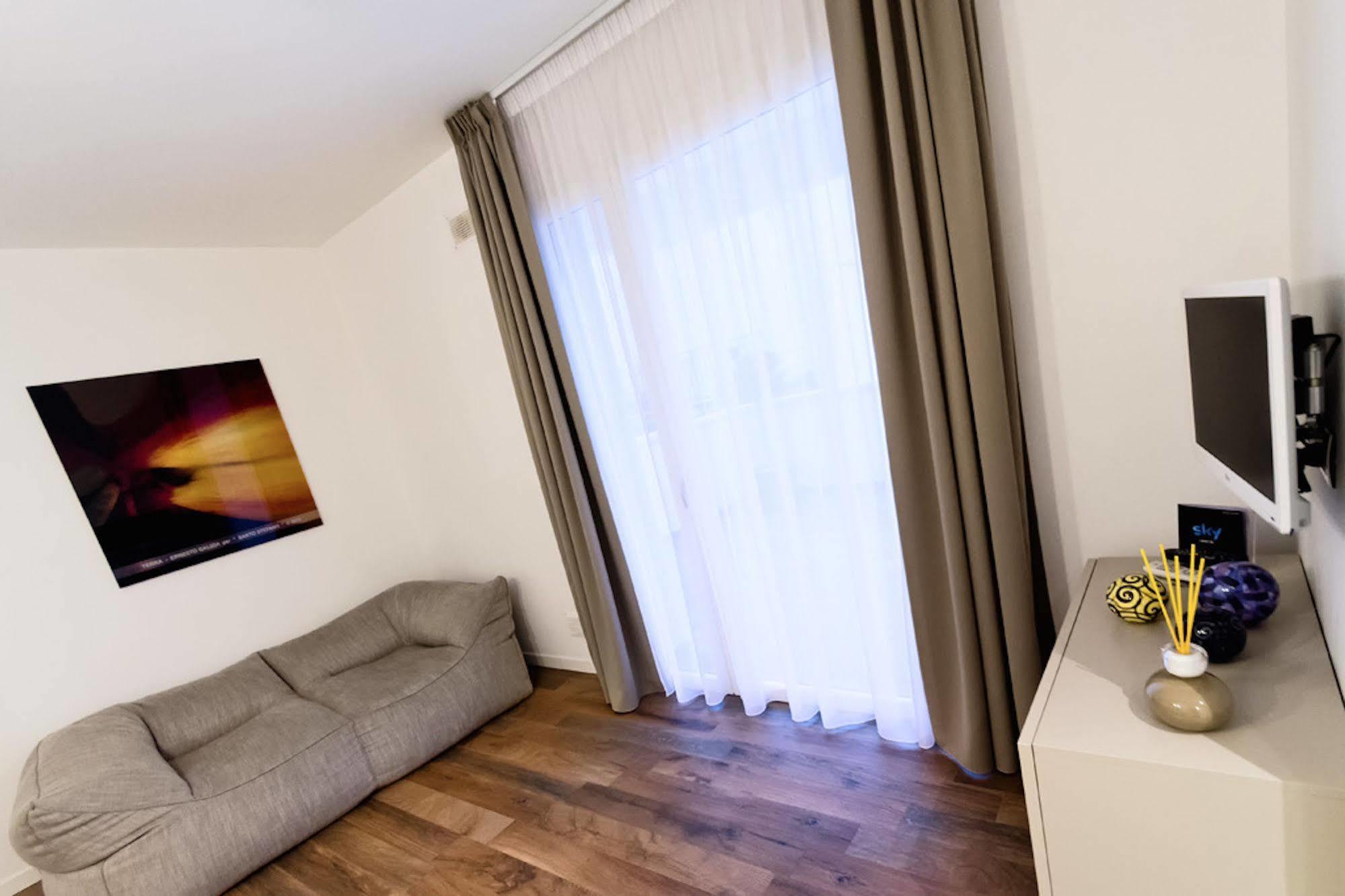 Santo Stefano Raro Rooms Collection Brindisi Bagian luar foto